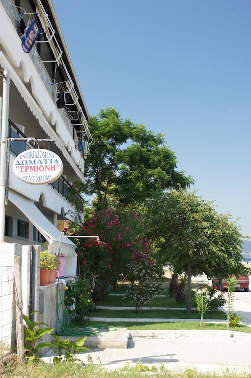 Ermioni Apartments Nea Vrasna Exterior foto